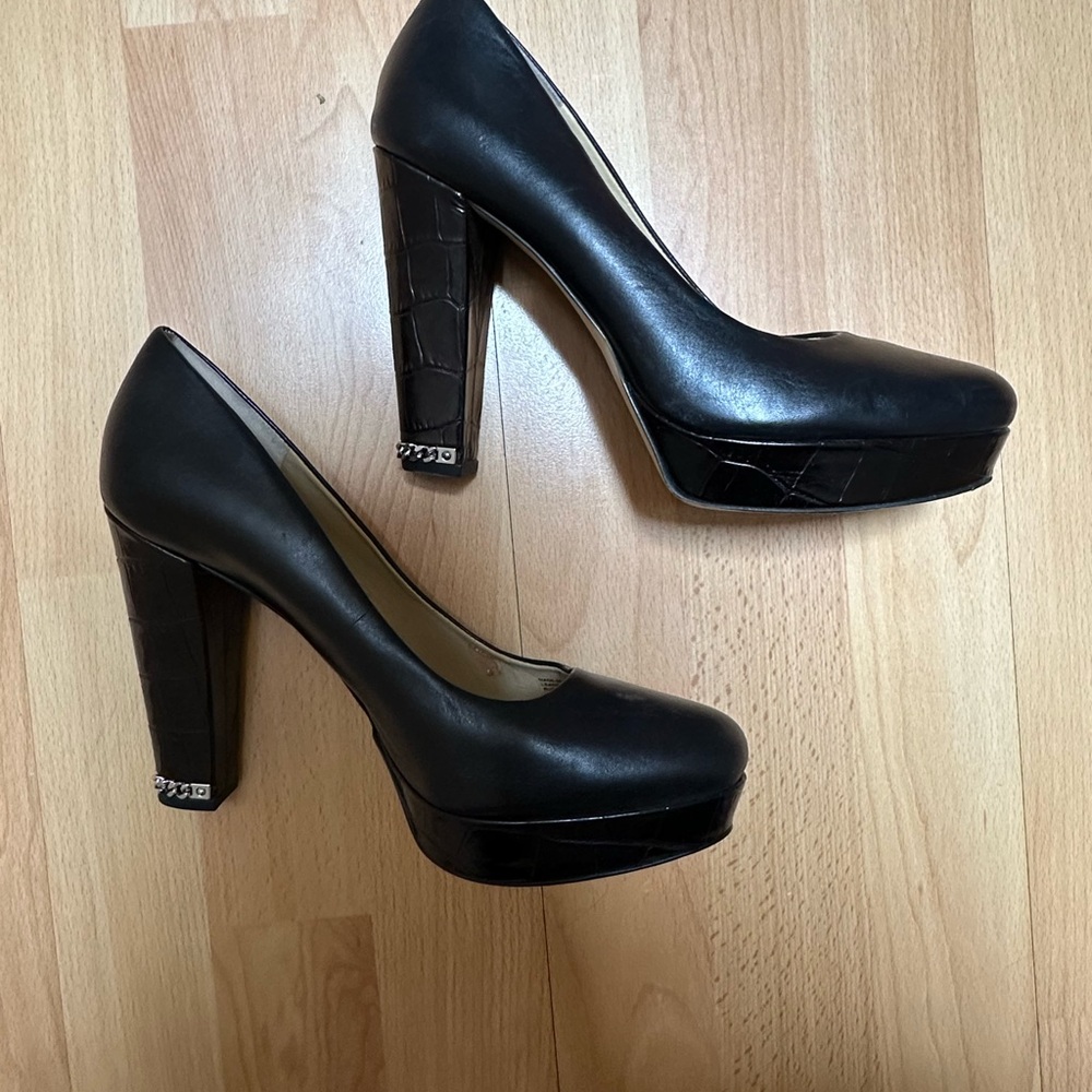 New Michael Kors leather heels